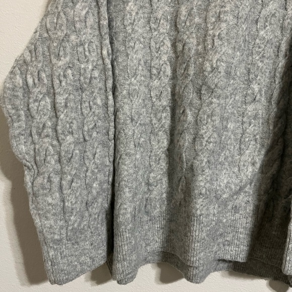 H&M Cable Knit Sweater - Picture 3 of 7